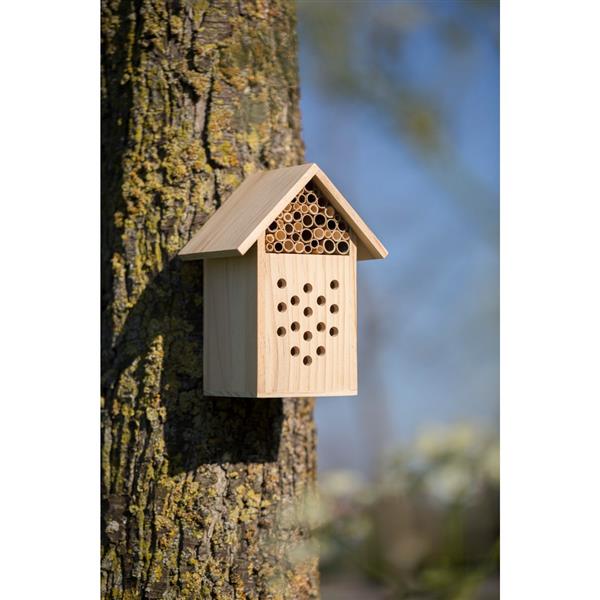 Drewniany domek dla owadów-2651498