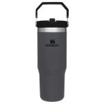 Stanley IceFlow™ kubek o pojemności 890 ml z odchylaną słomką