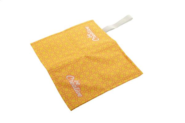 personalizowana poduszka RPET Fanseat Fold