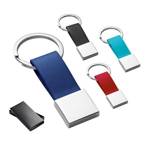 BUMPER. Brelok wykonany z PU i metalu