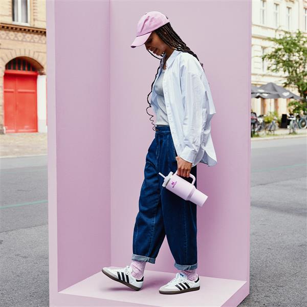 Stanley Quencher H2.O FlowState 1.18L Cherry Blossom