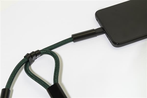 smycz na nadgarstek, uchwyt na telefon, kabel 60W RPET CuffCharge