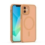 Nakładka Mag Matt do iPhone 12 6,1" brązowa camera protection